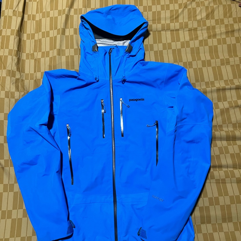 Patagonia Men's Blue Gore-Tex Jacket
